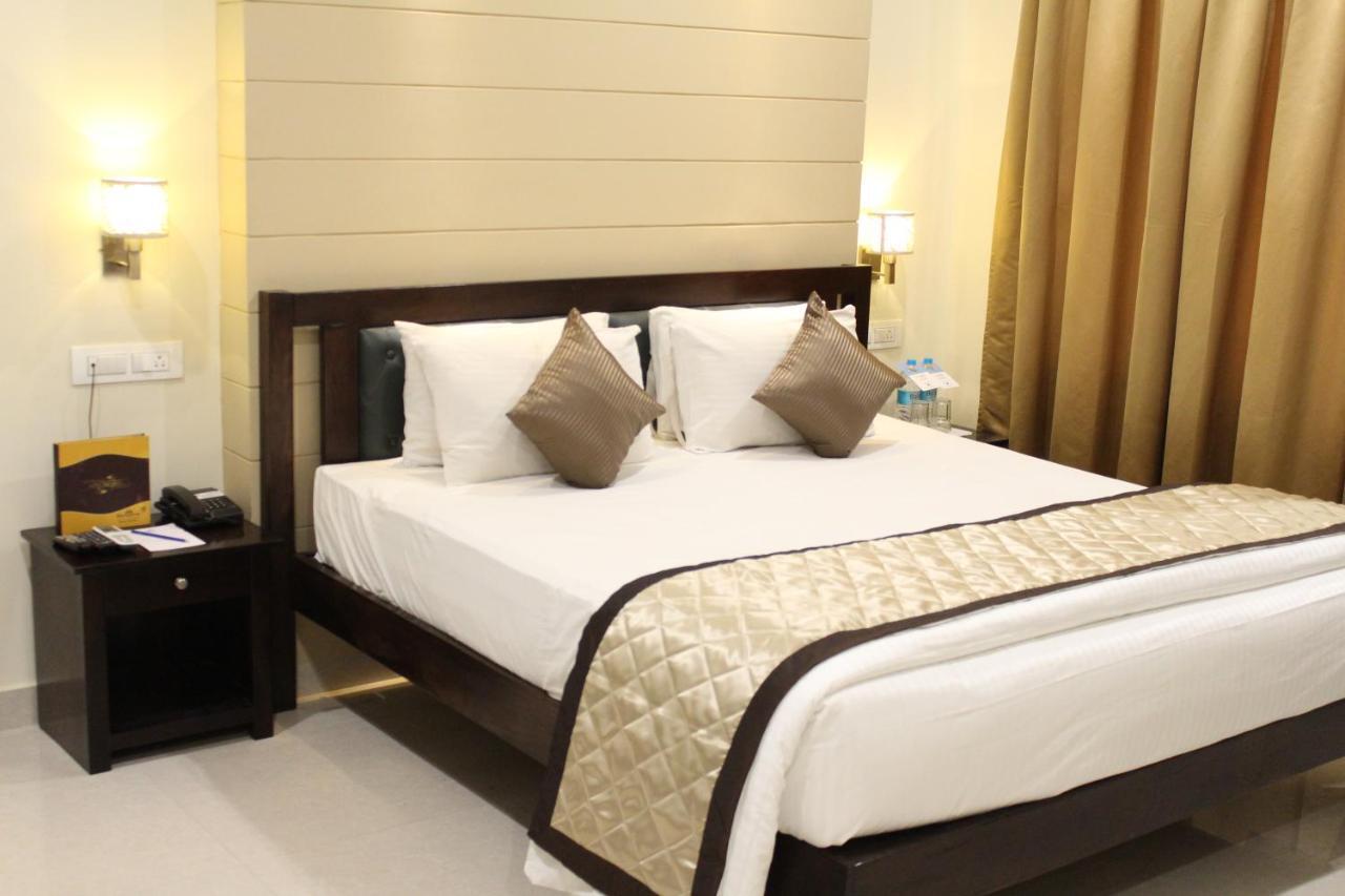 Silicon Suites Bangalore Luaran gambar